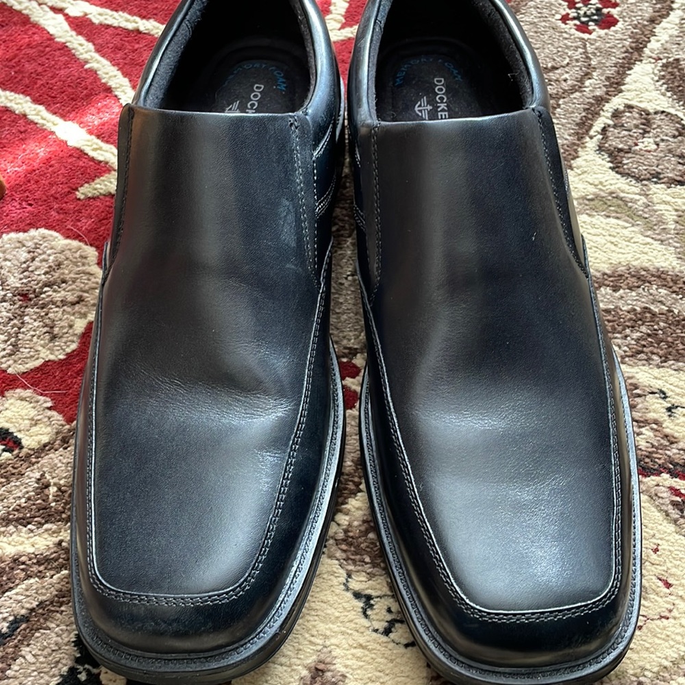 Mens Dockers dress shoes size 13